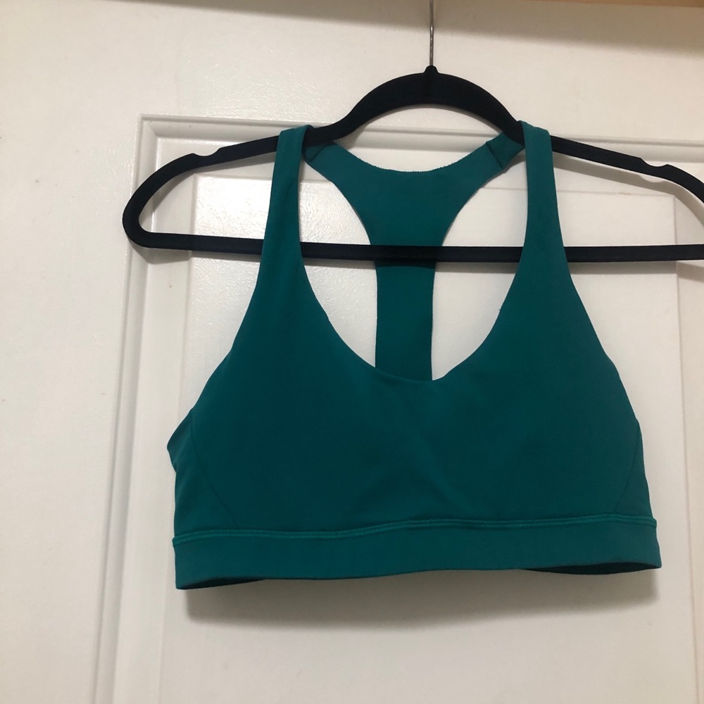 lululemon athletica Teal Racerback Sports Bra Size 8 great cond with pads